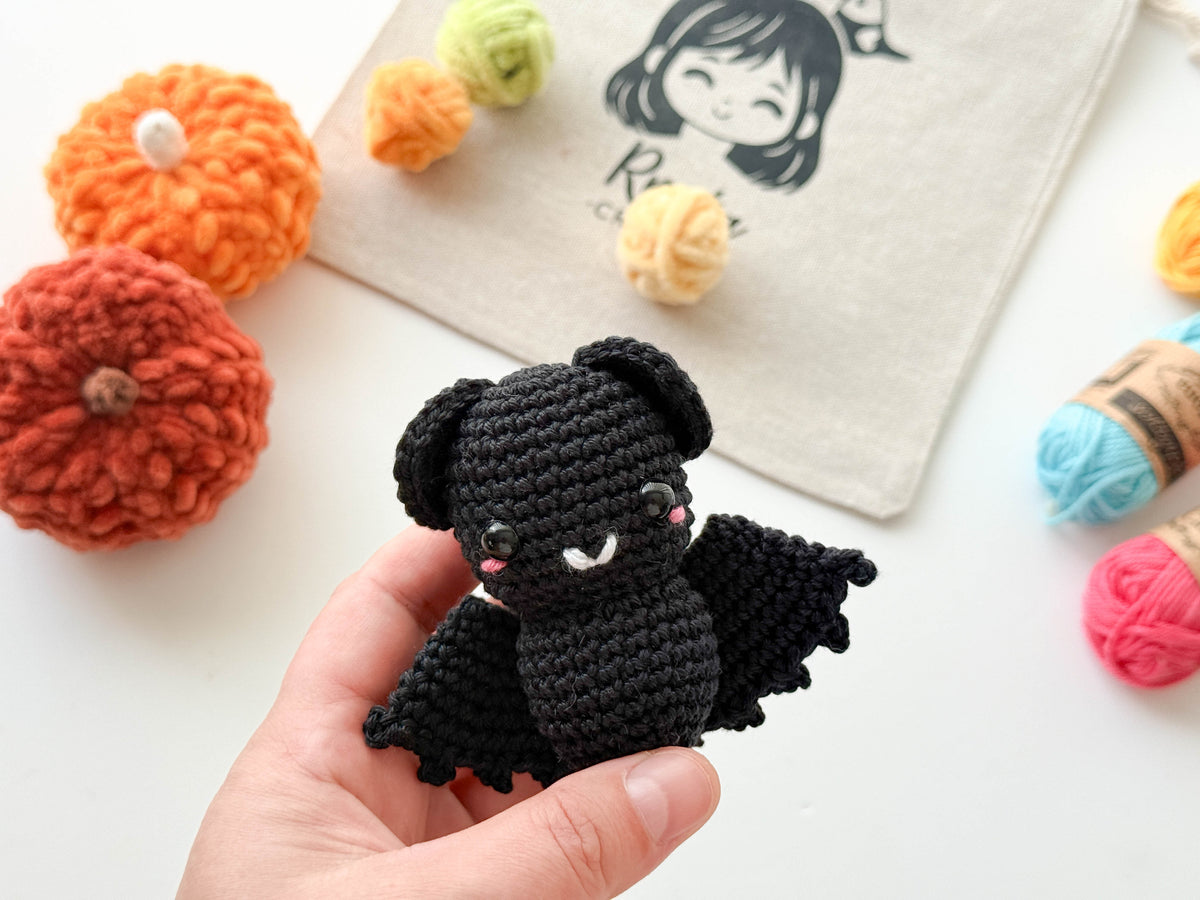Rnata - Halloween Hang Garland Pattern PDF