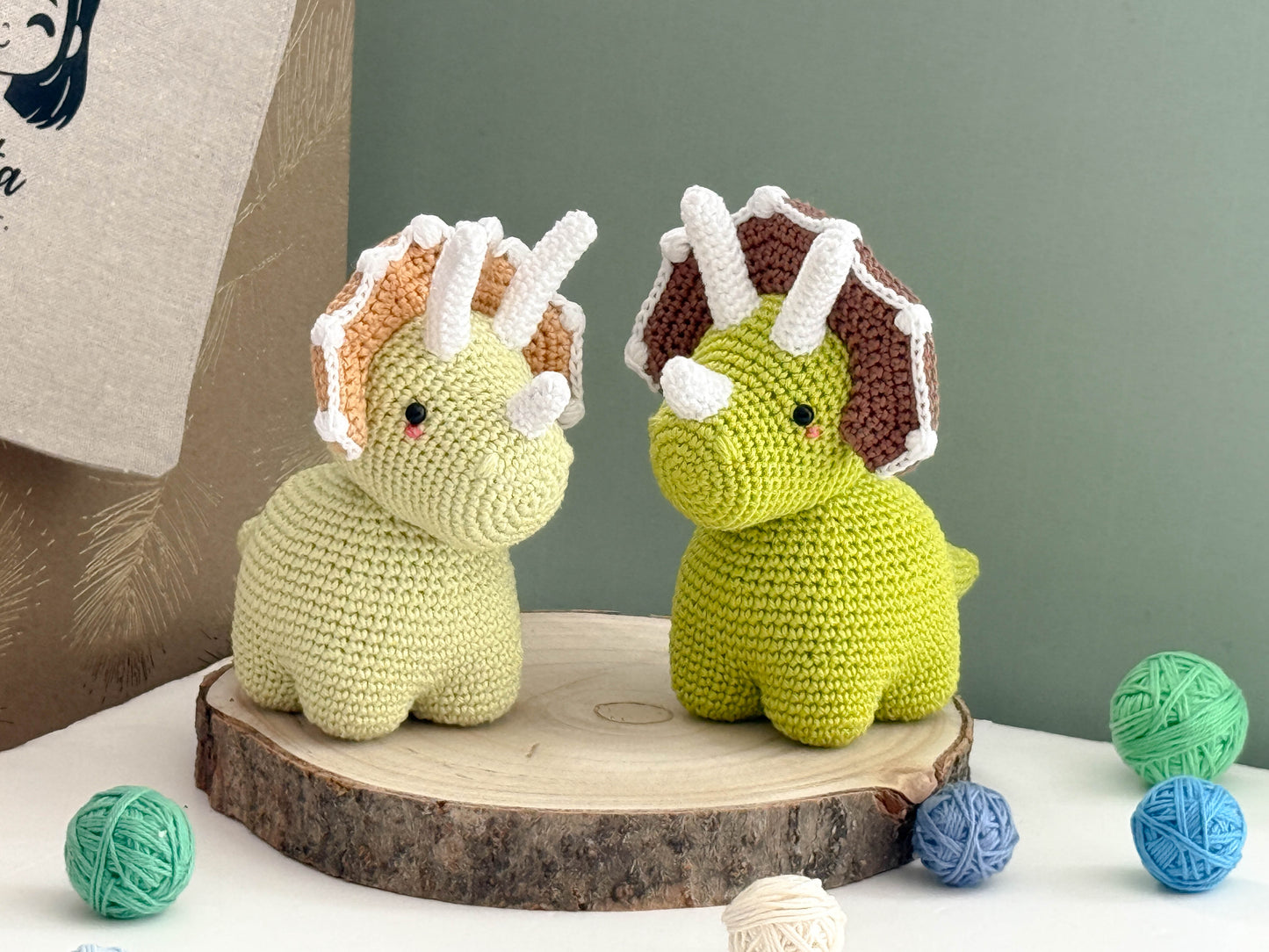 Rnata - Baby Dinosaurus Pattern PDF