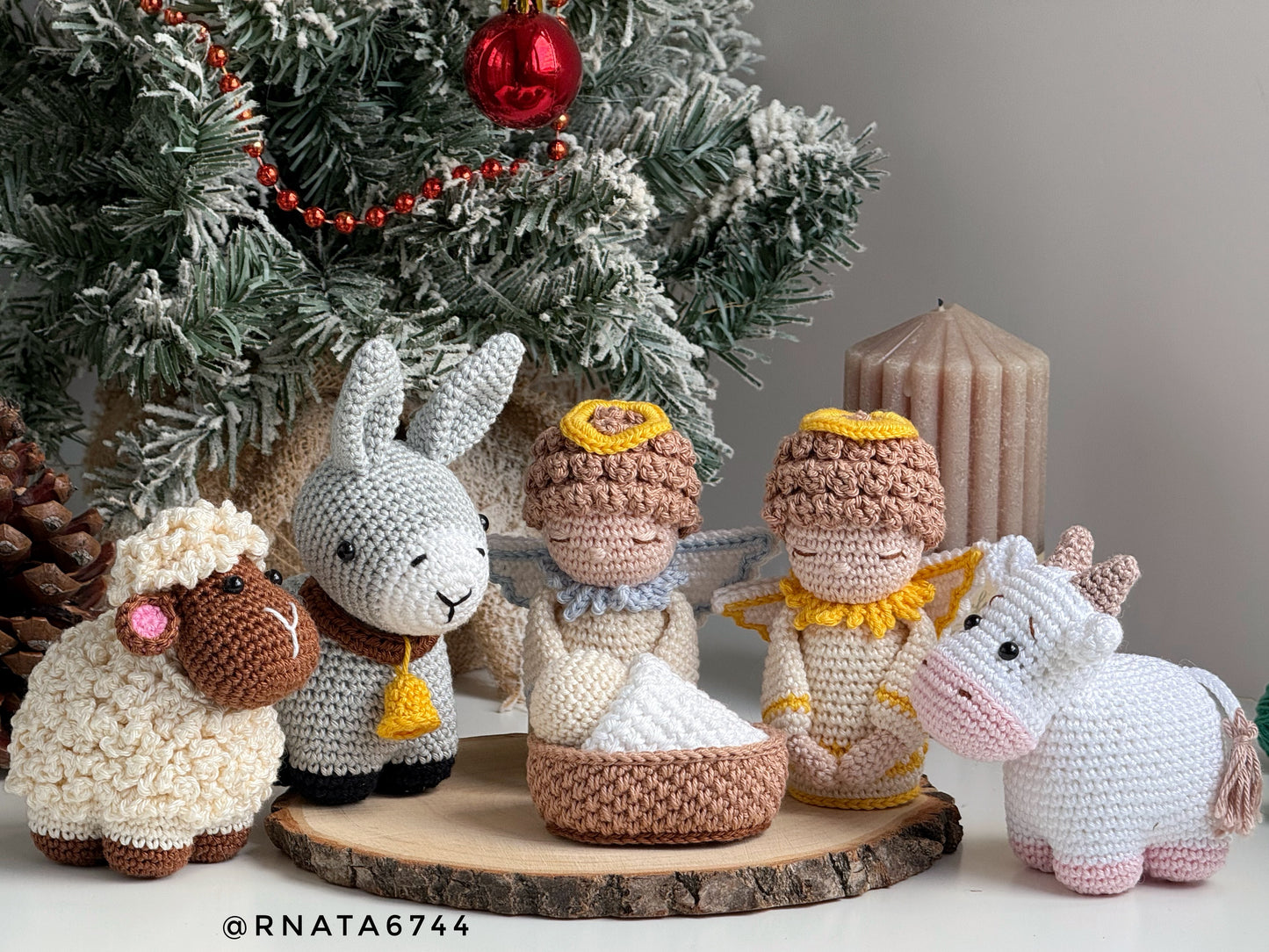 Rnata - Christmas Nativity Scene Pattern PDF
