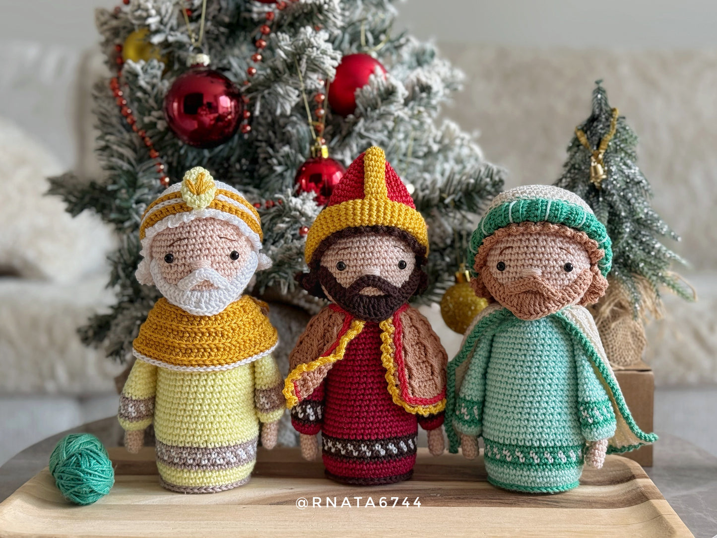 Rnata - Christmas Nativity Scene Pattern PDF