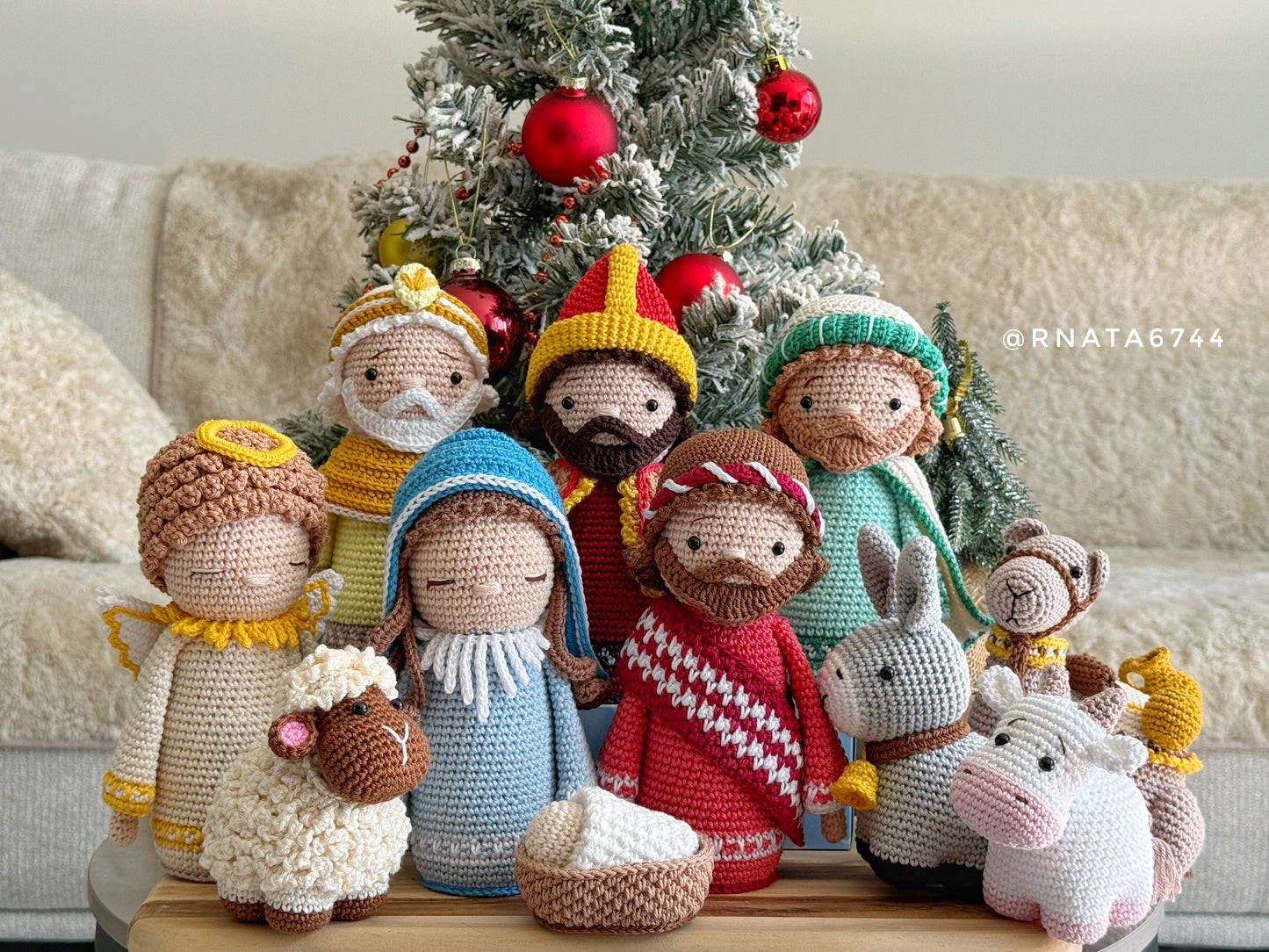 Rnata - Christmas Nativity Scene Pattern PDF