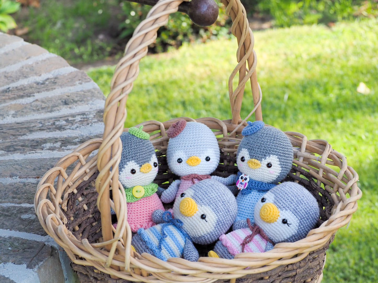 Rnata™ - Penguin in a Pink Dress Crochet Pattern PDF