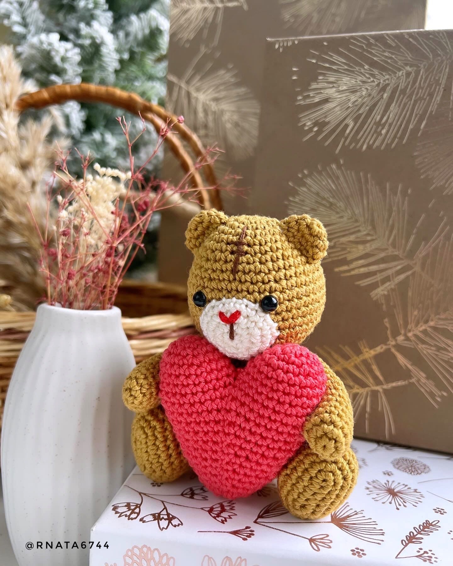Rnata™ - Bear with Heart Crochet Pattern PDF