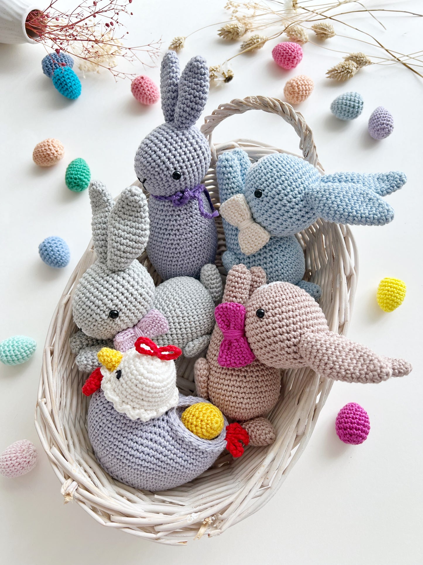 Rnata - Funny Easter Bunnies and Chick Crochet Pattern PDF