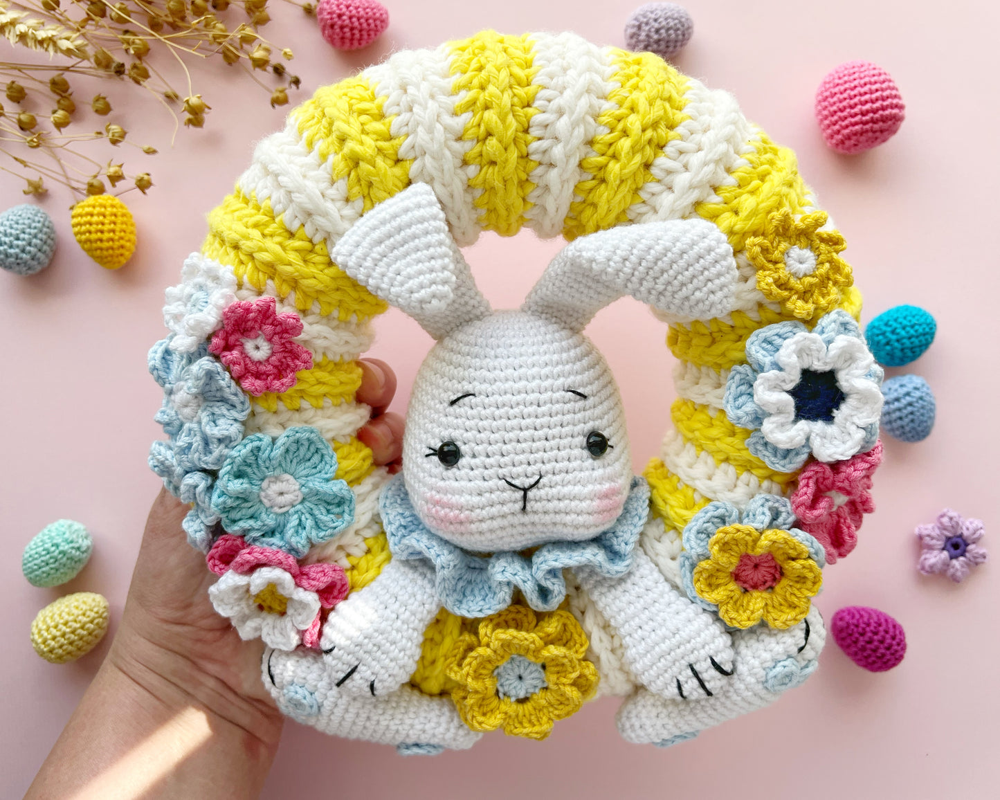 Rnata - Joyful Easter Wreath Pattern PDF