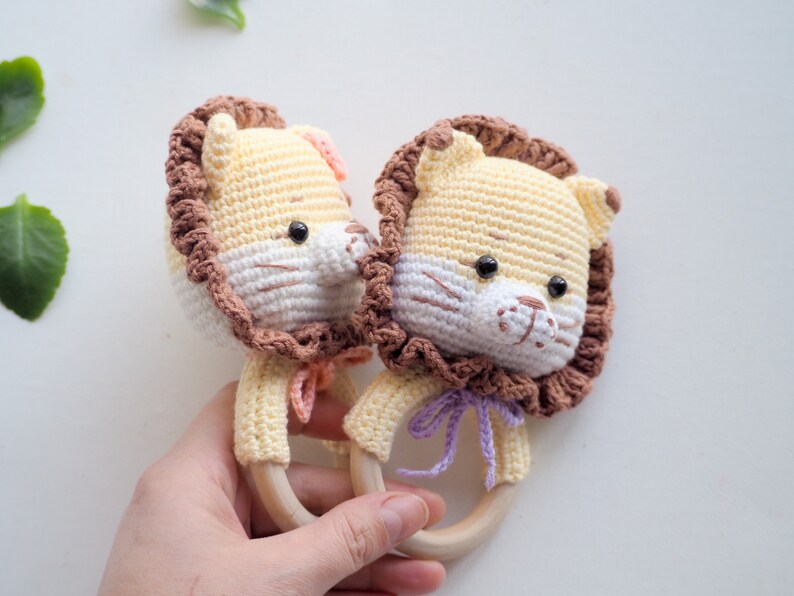 Rnata™ - Lion Baby Rattle Set PDF