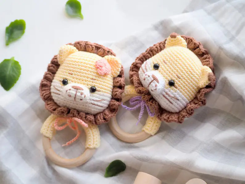 Rnata™ - Lion Baby Rattle Set PDF